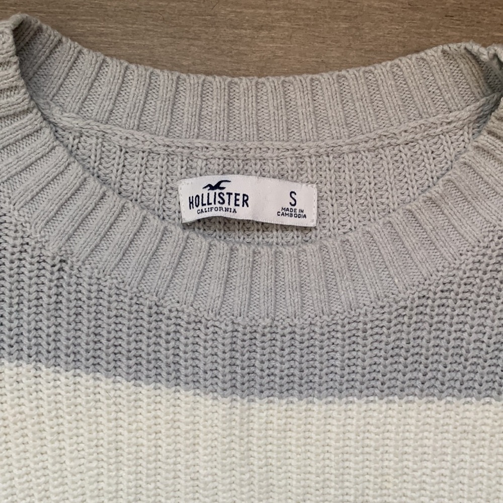 Hollister Oversized Top - Picture 5 of 6